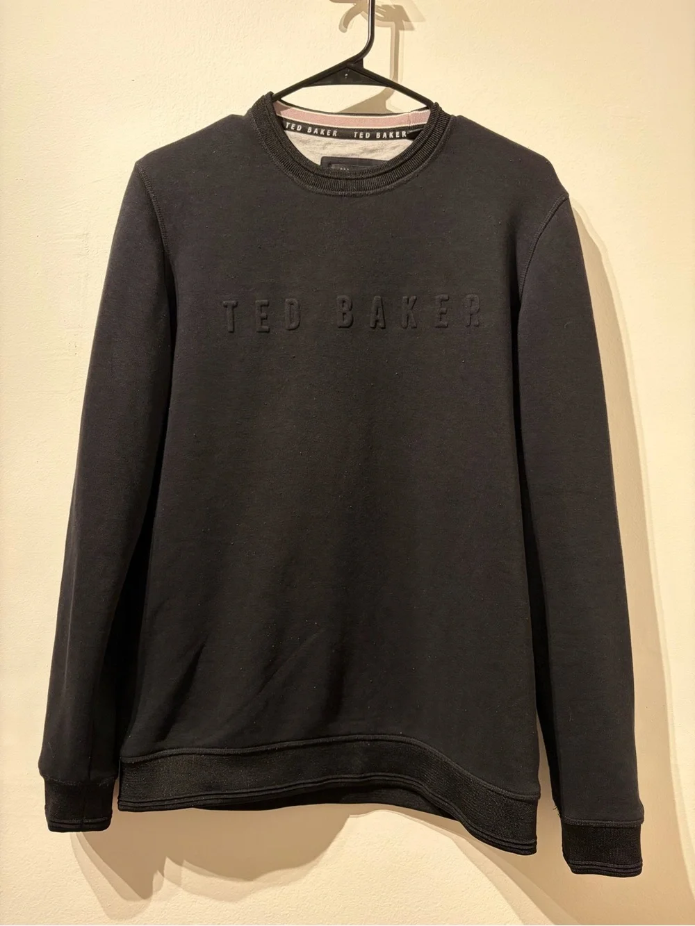 Ted Baker Mens Black Embossed Logo Crewneck Sweatshirt Size 2 US Small